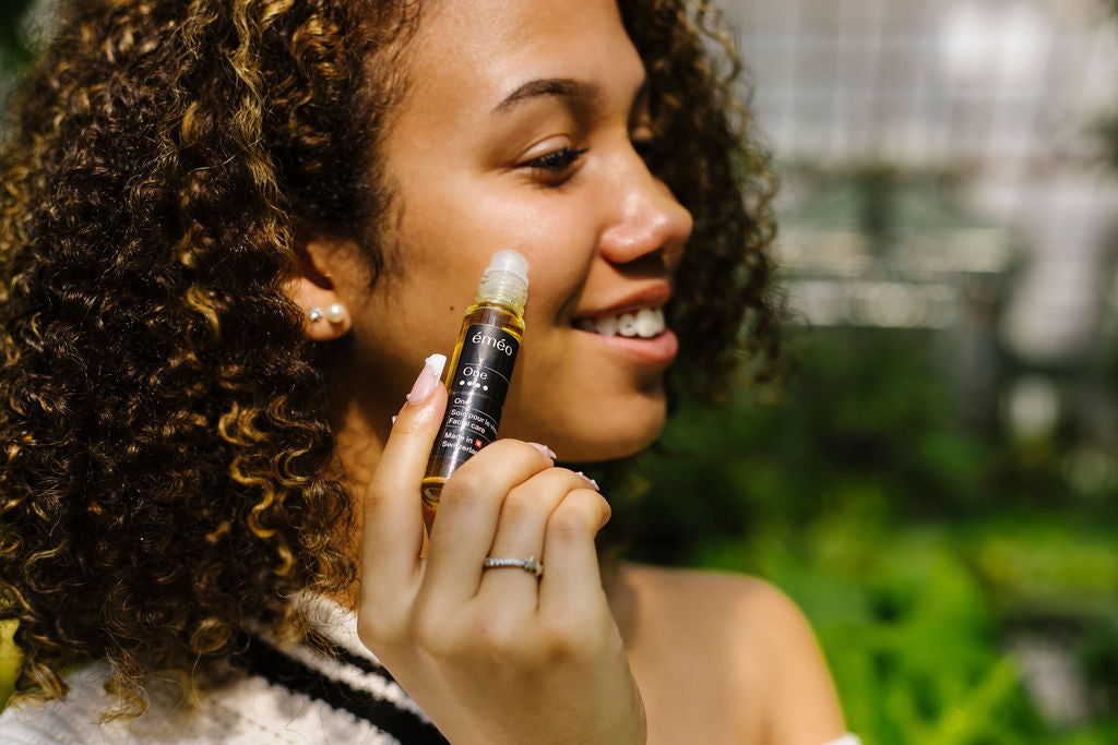 ONE: Un soin ciblé contre les boutons